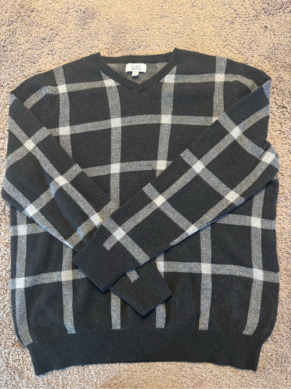 Men’s Croft & Barrow Dark Gray Plaid Sweater